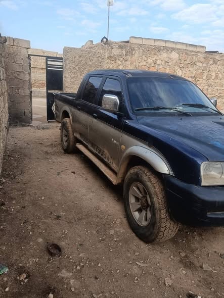 ميتسوبيشي L200 2005 - صورة 1