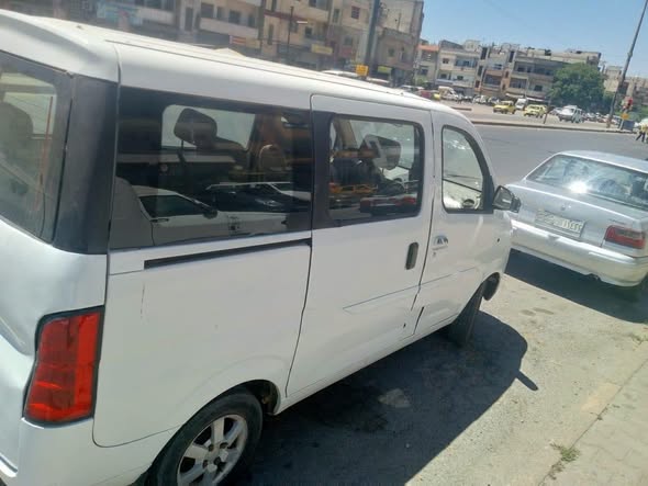 شفروليه تاونر 2010 - صورة 5