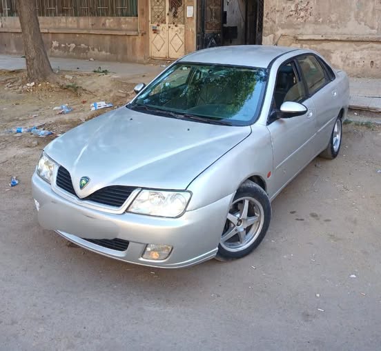 بروتون واجا 2004 - صورة 1