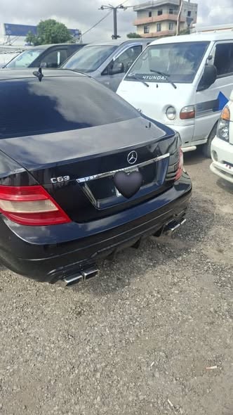 مرسيدس C63 2012 - صورة 3