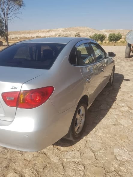هونداي أفانتي 2009 - صورة 5