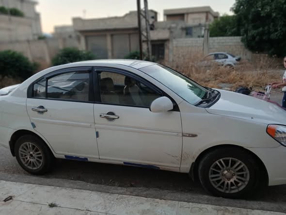 هيونداي فيرنا 2008 - صورة 2