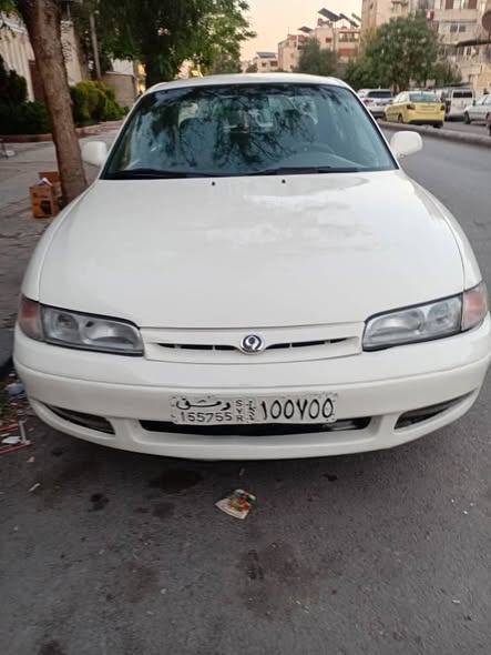 مازدا 626 1994 - صورة 1