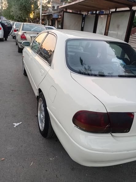 مازدا 626 1994 - صورة 4