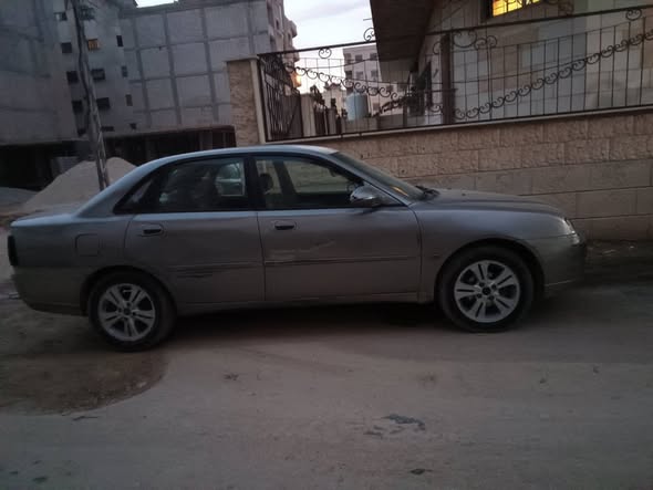 بروتون واجا 2006 - صورة 4