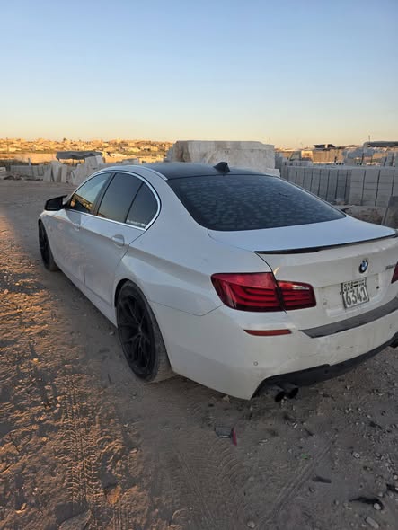 بي ام دبليو 520 2011 - صورة 3