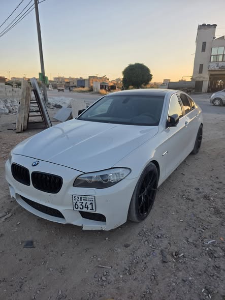 بي ام دبليو 520 2011 - صورة 4