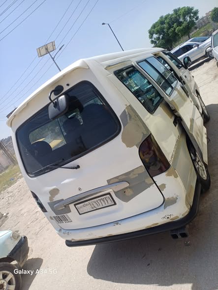هوندا H-1 1998 - صورة 2
