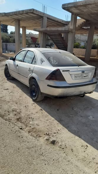 فورد مونديو 2005 - صورة 1