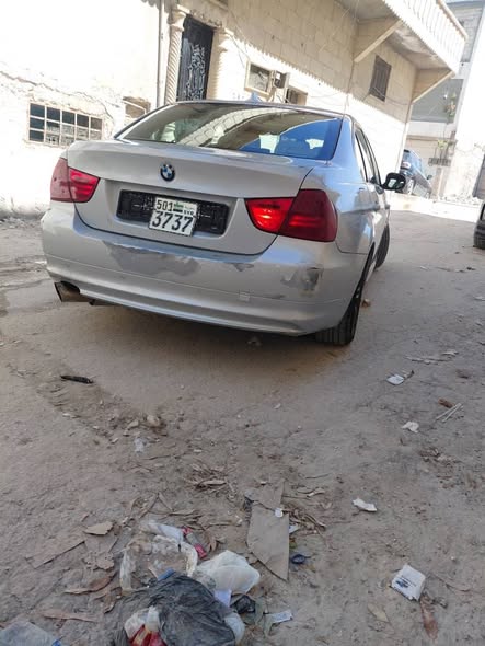 بي ام 323i 2011 - صورة 5