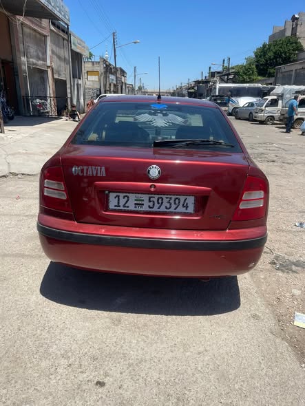 سكودا أوكتافيا 2003 - صورة 2