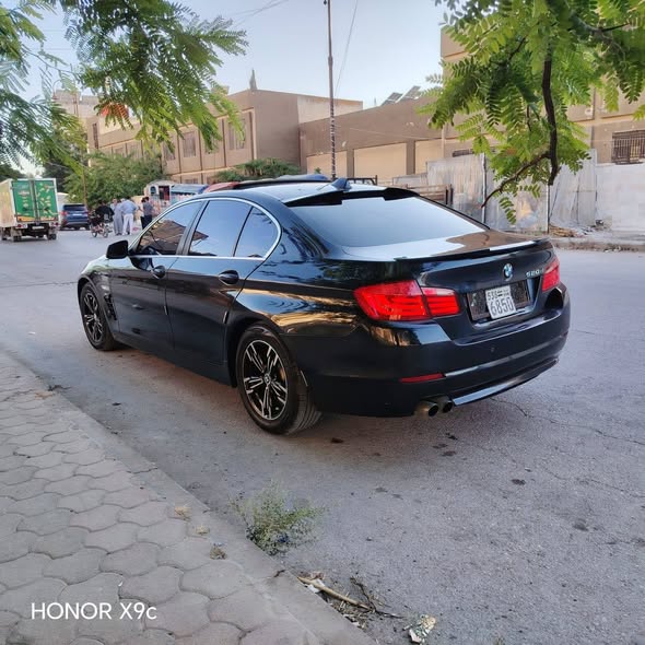 بي ام دبليو ٥٢٠ 2011 - صورة 4