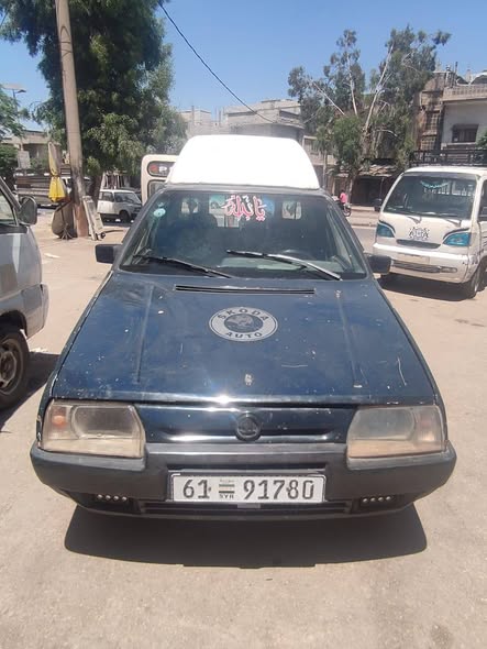 سكودا Pickup 1994 - صورة 1