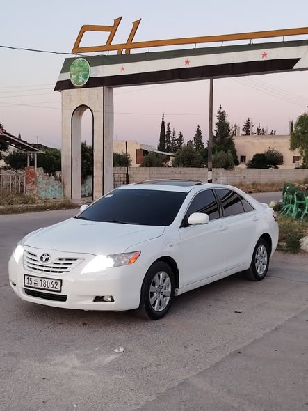 تويوتا كامري 2008 - صورة 2