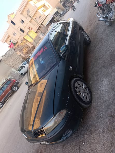 ميتسوبيشي كاريزما 2000 - صورة 5