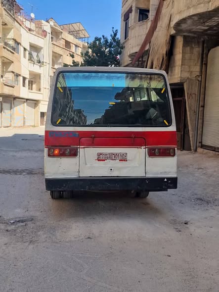 مازدا باص 2005 - صورة 1