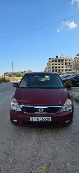 كيا كرنفال 2011 - صورة 1