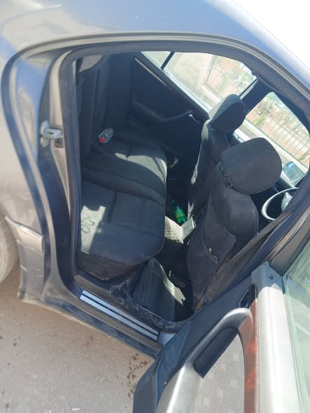 مرسيدس C250 2001 - صورة 3