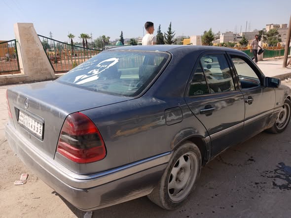 مرسيدس C250 2001 - صورة 5