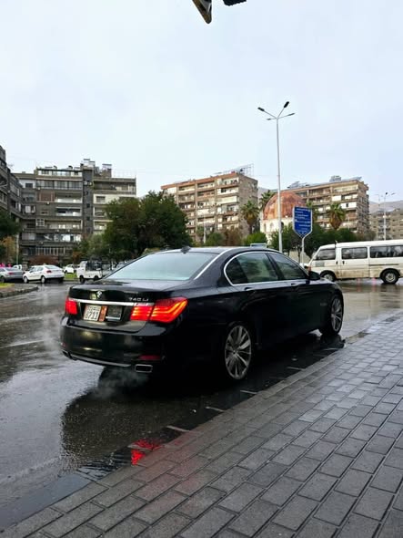بي إم دبليو 740Li 2012 - صورة 1
