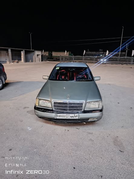 مرسيدس 220 2001 - صورة 4