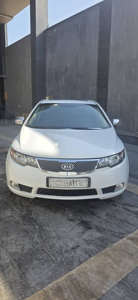 كيا فورتي 2011 - صورة 2