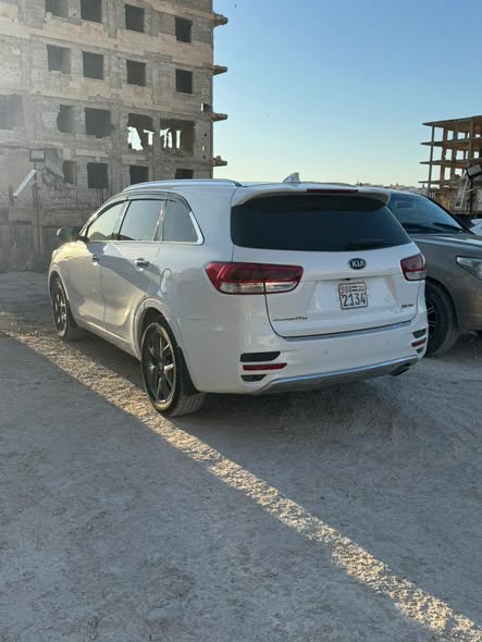 كيا سورينتو 2018 - صورة 4