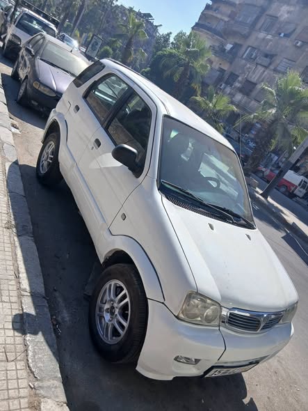 زوتاي نوماد 2007 - صورة 2