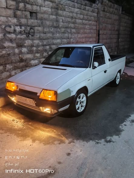سكودا Pickup 1995 - صورة 1