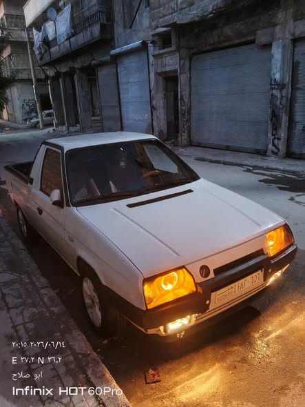 سكودا Pickup 1995 - صورة 2