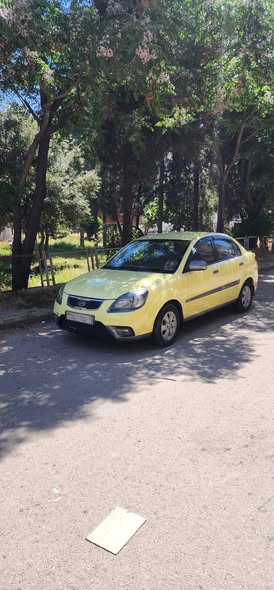 كيا ريو 2011 - صورة 1