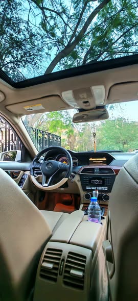 مرسيدس C250 2012 - صورة 4