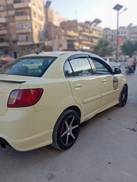 كيا ريو 2011 - صورة 5