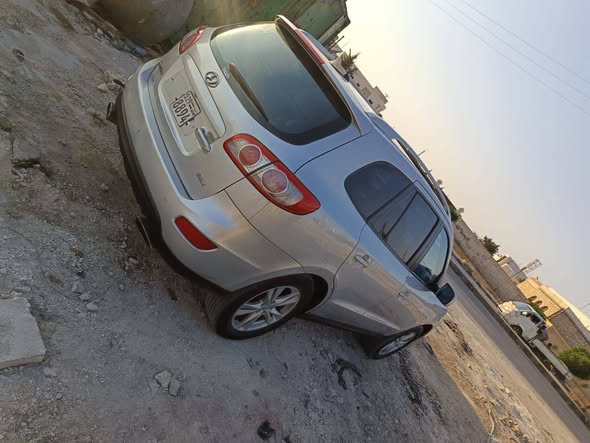 هيونداي سنتافيه 2011 - صورة 3