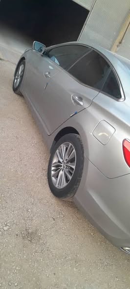هيونداي أزيرا 2012 - صورة 2