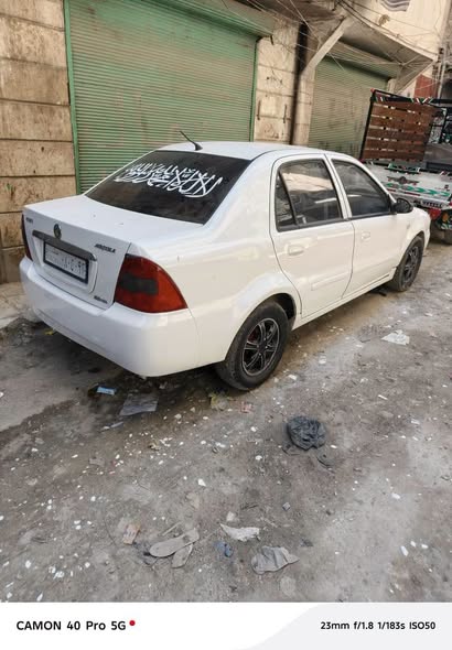جيلي كرت 2005 - صورة 2