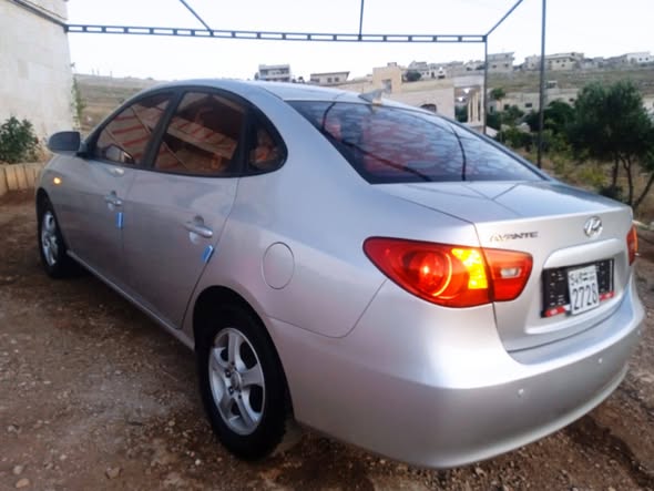 هيونداي افانتي 2009 - صورة 2