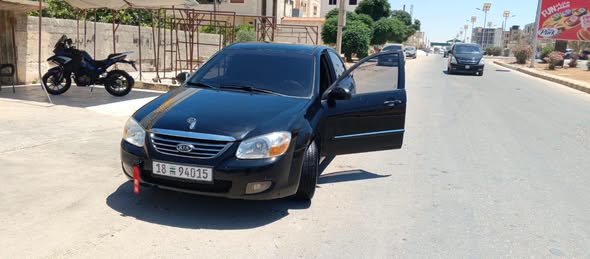 كيا سيراتو 2008 - صورة 1