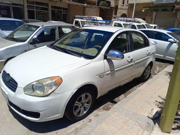 هيونداي فيرنا 2007 - صورة 1