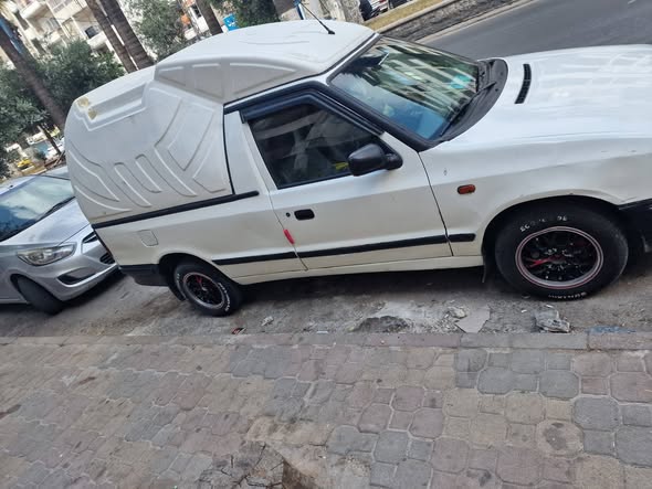 سكودا بيك أب 1997 - صورة 2