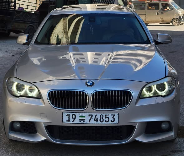 بي إم دبليو 520I 2013 - صورة 1