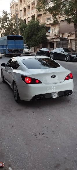 هيونداي جينيسس كوبيه 2011 - صورة 2