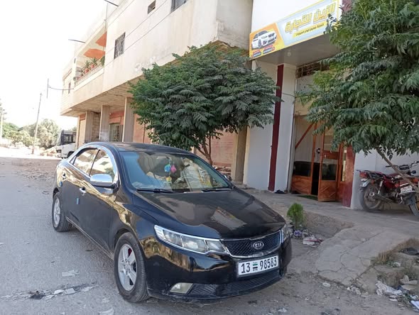 كيا فورتي 2010 - صورة 1