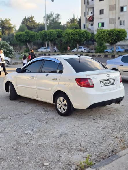 كيا ريو 2010 - صورة 2