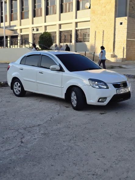 كيا ريو 2010 - صورة 3