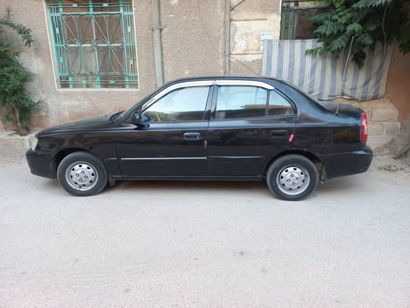 هيونداي فيرنا 2010 - صورة 3