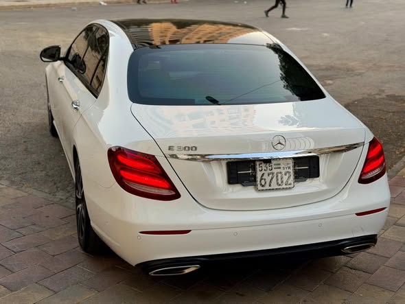 مرسيدس E300 2017 - صورة 2