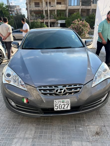 هيونداي جينيسيس 2011 - صورة 4