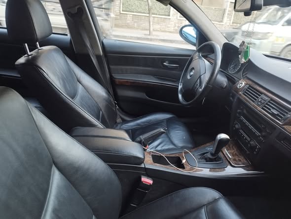 بي ام دبليو 320i 2006 - صورة 3