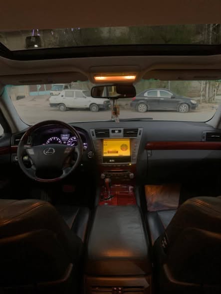 لكزس LS460 2012 - صورة 2